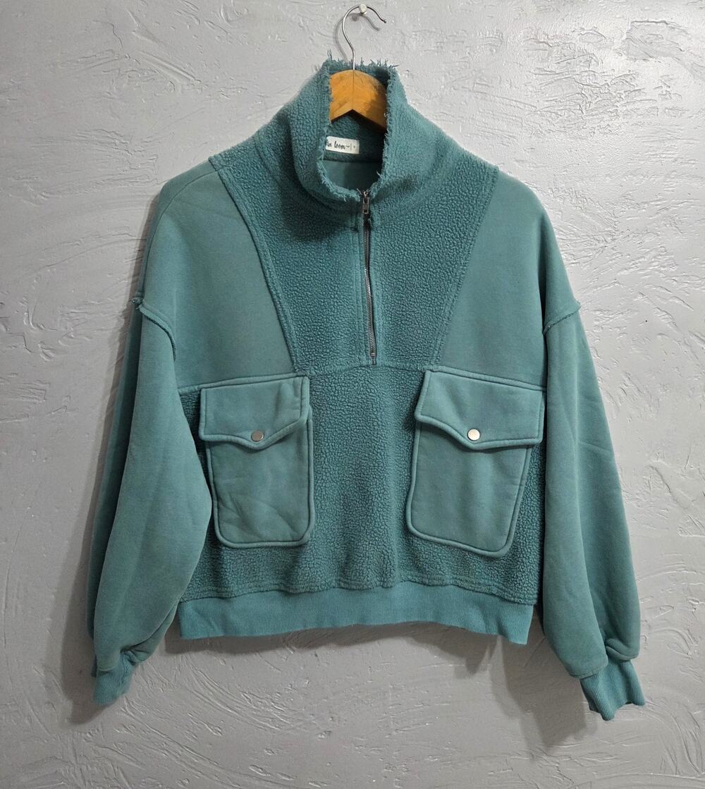 In Loom cute 1/4 zip up sweatshirt with pockets woman's size Small